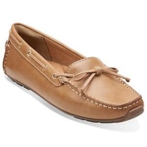 Clarks Artisan Womens Size 5M Comfort Casual Tan Leather Slip On Flats Shoes New